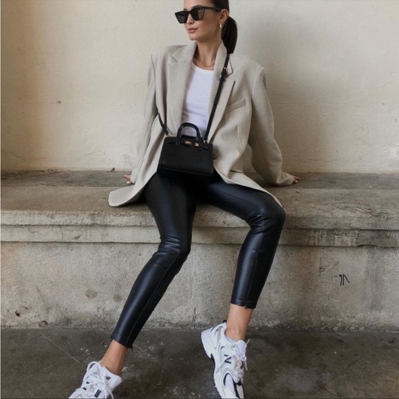 Zara Faux Leather Leggings - Picture 2 of 6